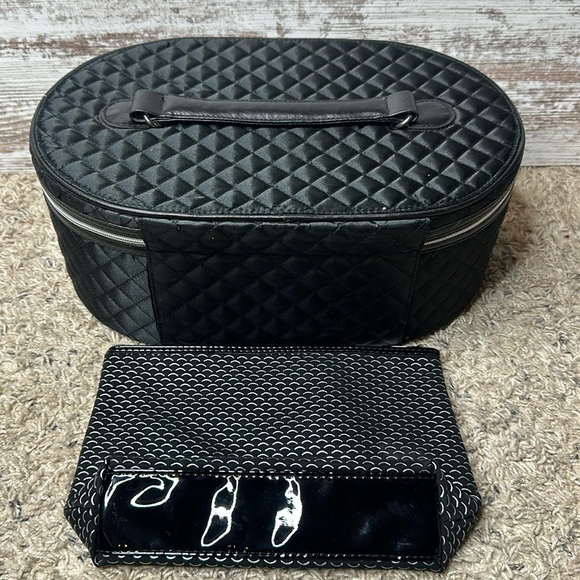 LANCÔME Holiday Beauty Makeup Box & pouch - Picture 4 of 12